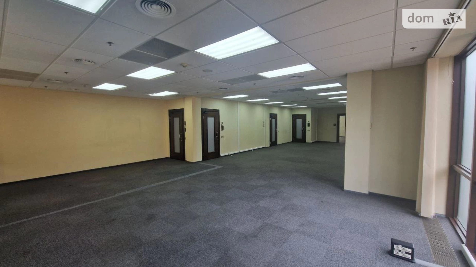 Сдается в аренду офис 440 кв. м в бизнес-центре, цена: 7100 $ - фото 3