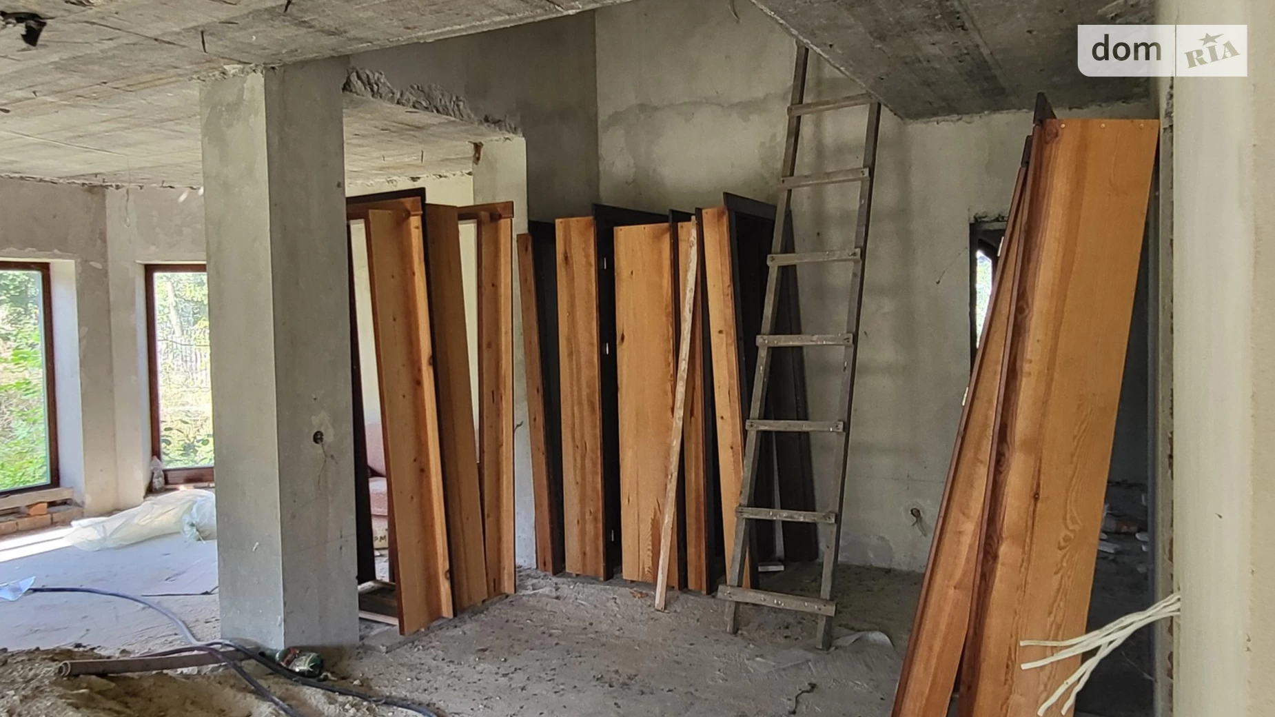 Продается дом на 2 этажа 200 кв. м с садом, цена: 90000 $ - фото 3
