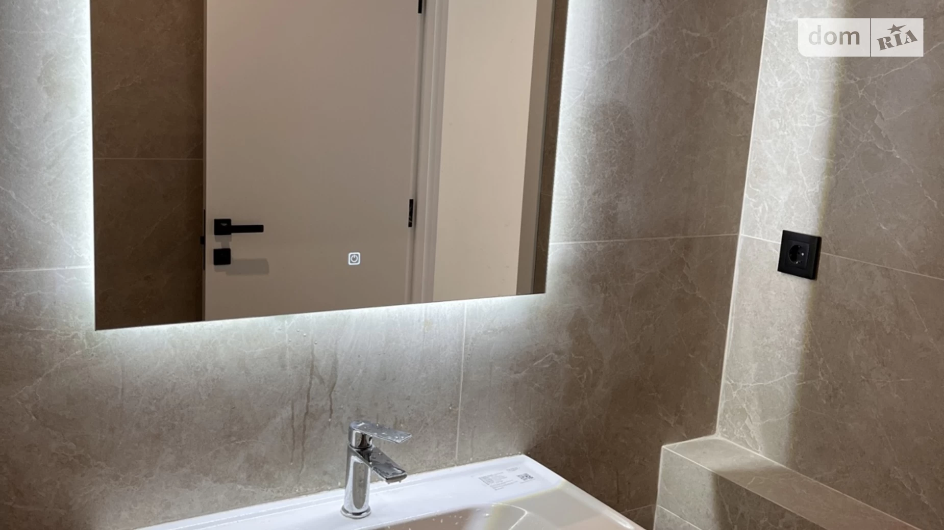 Сдается в аренду офис 63 кв. м в бизнес-центре, цена: 630 $ - фото 4
