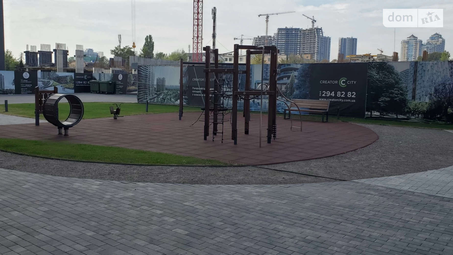 Продается 2-комнатная квартира 70 кв. м в Киеве, ул. Дегтяревская, 17 - фото 3
