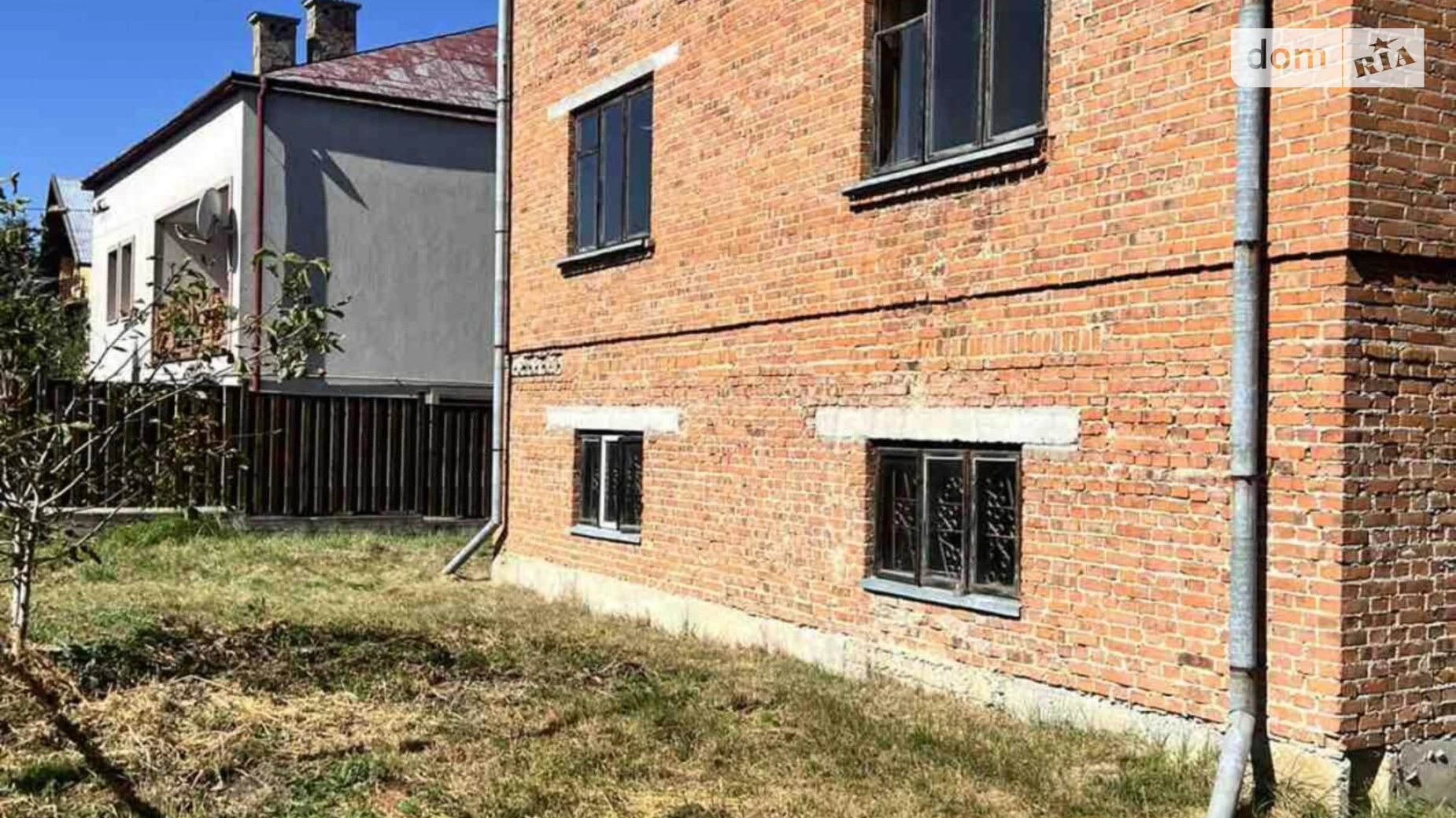 Продается дом на 2 этажа 284.1 кв. м с баней/сауной, цена: 70000 $ - фото 2