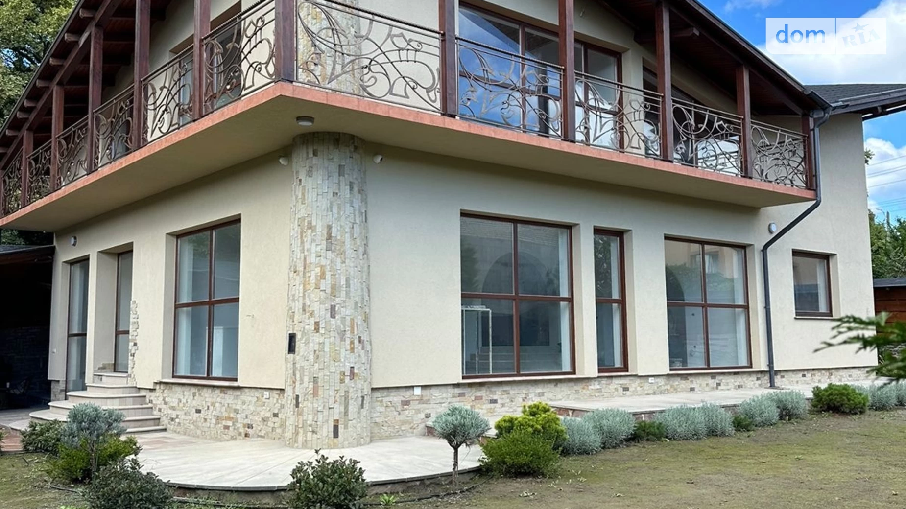 Продается дом на 2 этажа 295 кв. м с бассейном, цена: 295000 $ - фото 2