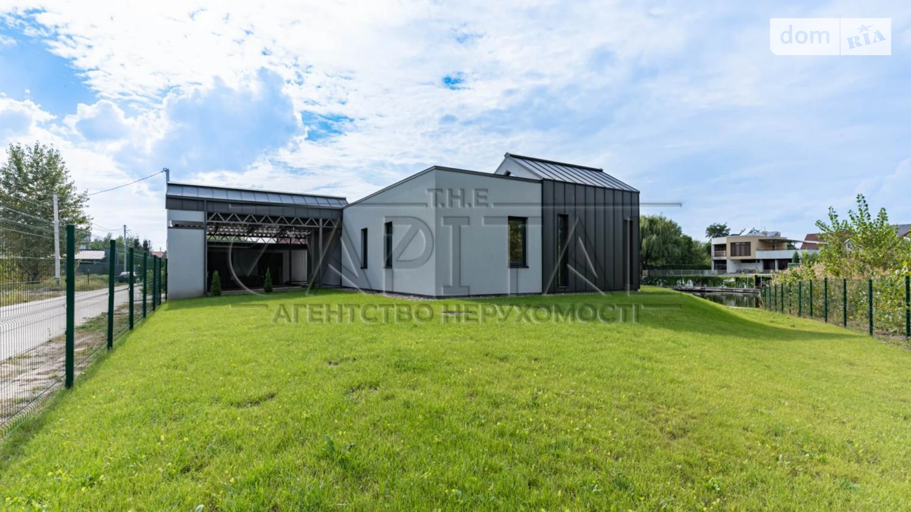 Продается дом на 2 этажа 238 кв. м с гаражом, цена: 450000 $ - фото 4