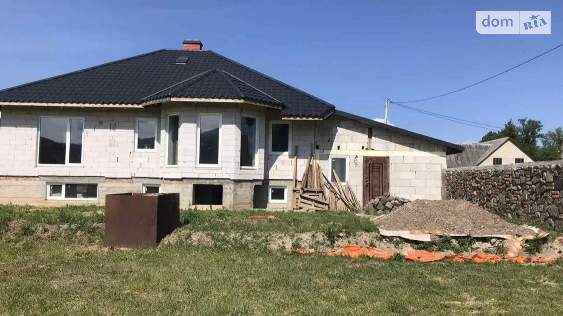 Продается одноэтажный дом 320 кв. м с баней/сауной, цена: 150000 € - фото 3