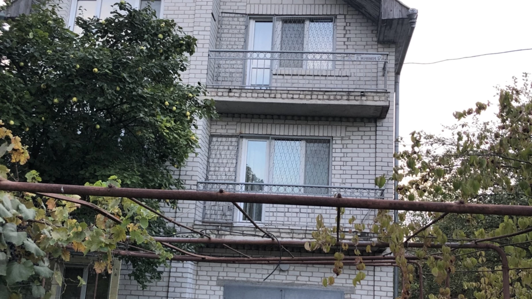 Продается дом на 3 этажа 153.5 кв. м с камином, цена: 98000 $ - фото 2