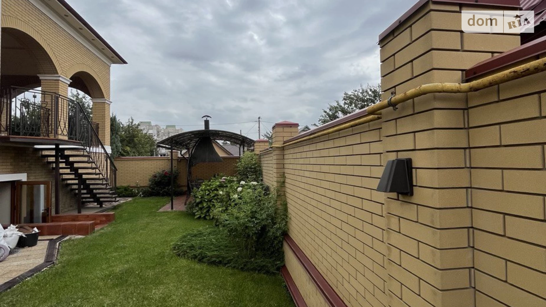 Продается дом на 2 этажа 424 кв. м с подвалом, цена: 550000 $ - фото 5
