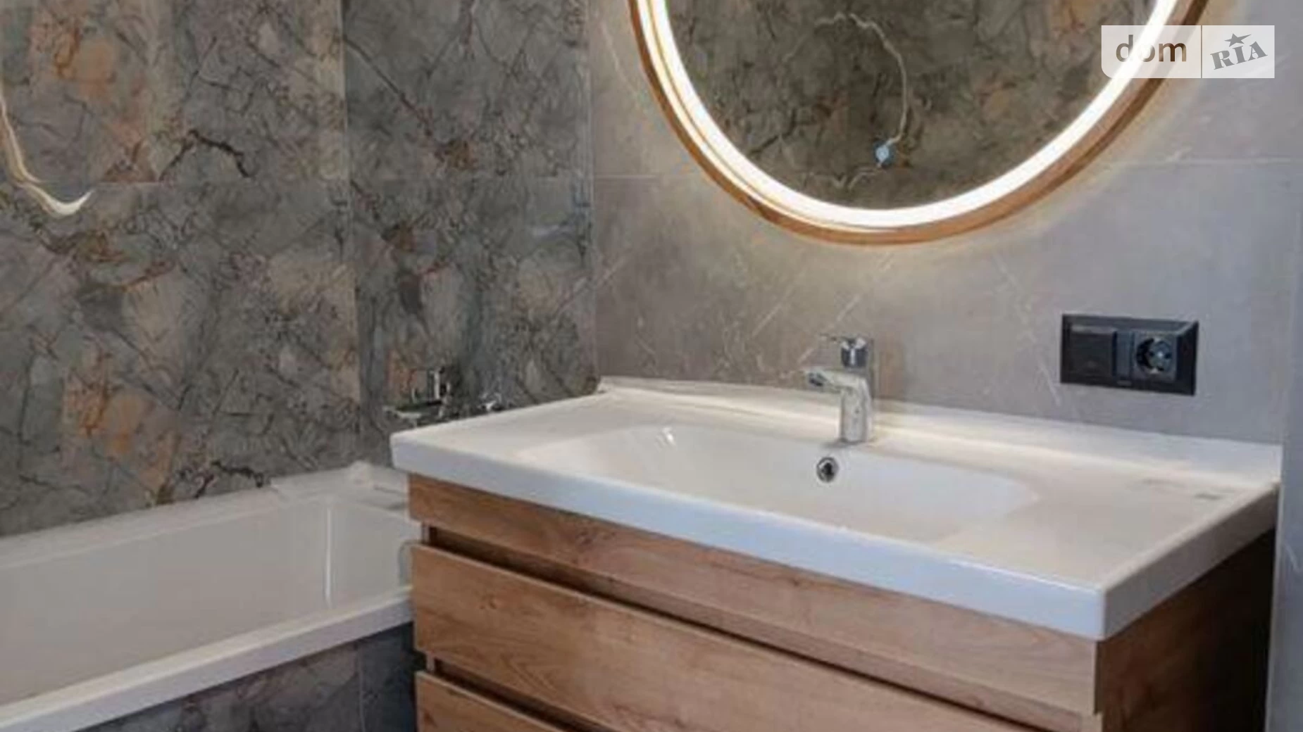 Продається 2-кімнатна квартира 70 кв. м у Києві, цена: 128500 $ - фото 2