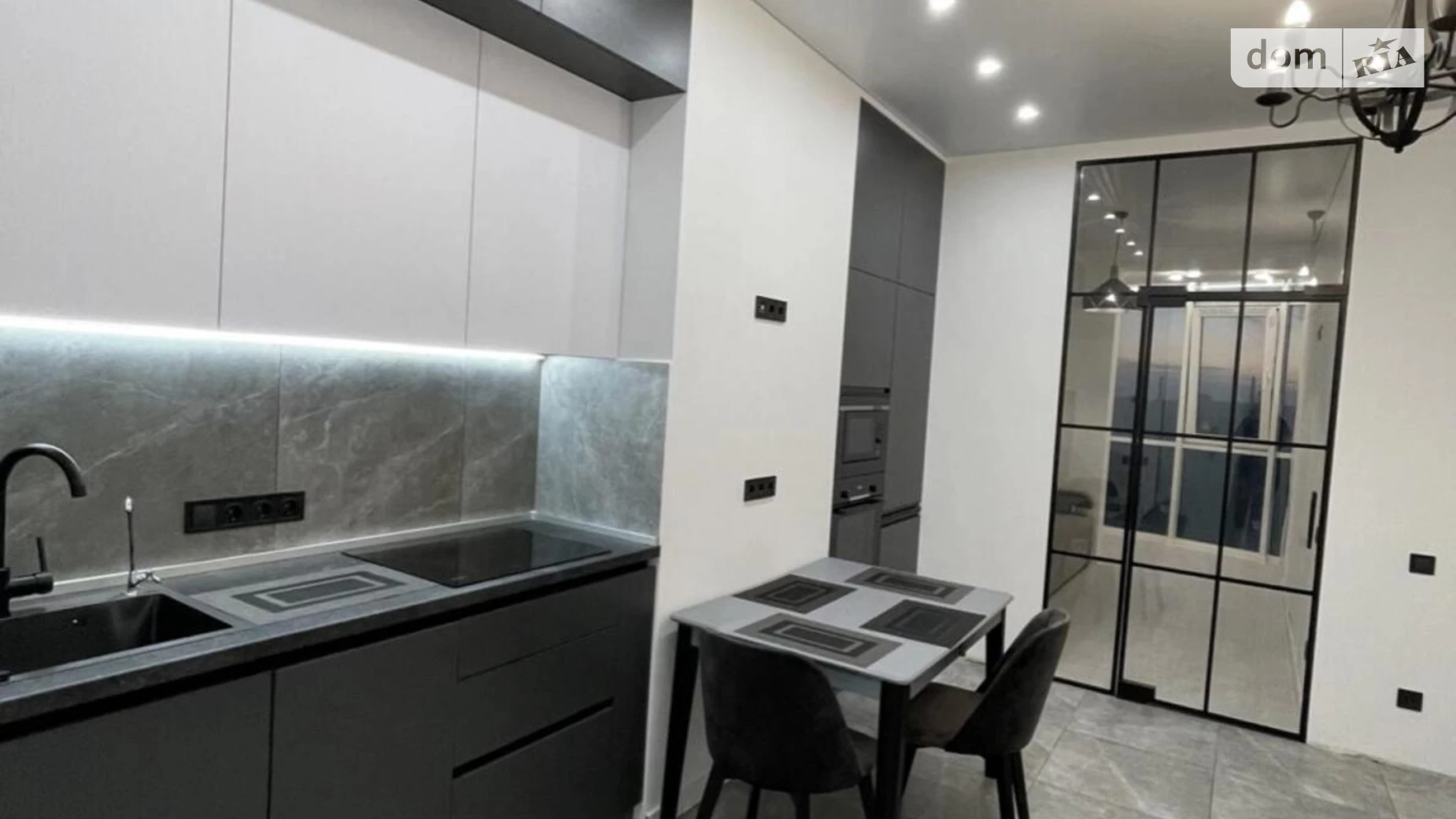 Продается 2-комнатная квартира 60 кв. м в Одессе, Фонтанская дор., 124 - фото 2