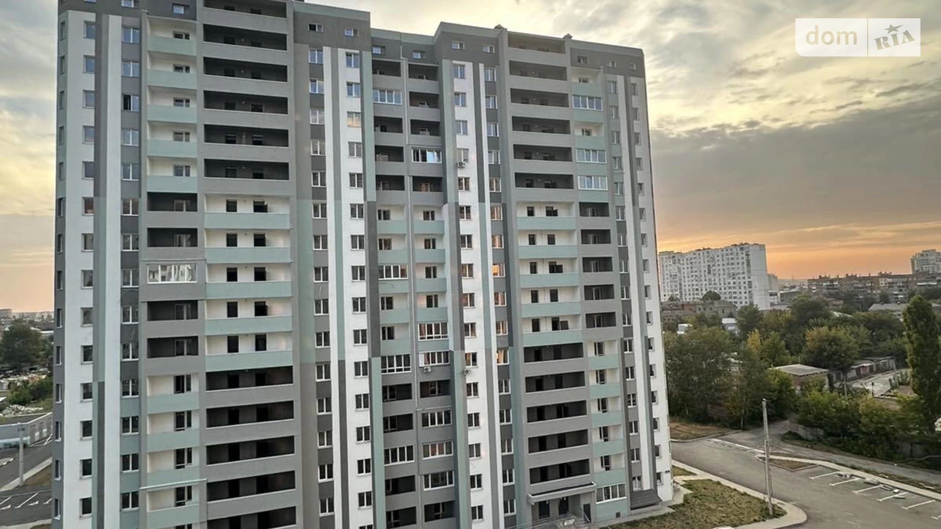 Продается 2-комнатная квартира 71 кв. м в Харькове, ул. Заливная, 12 - фото 2