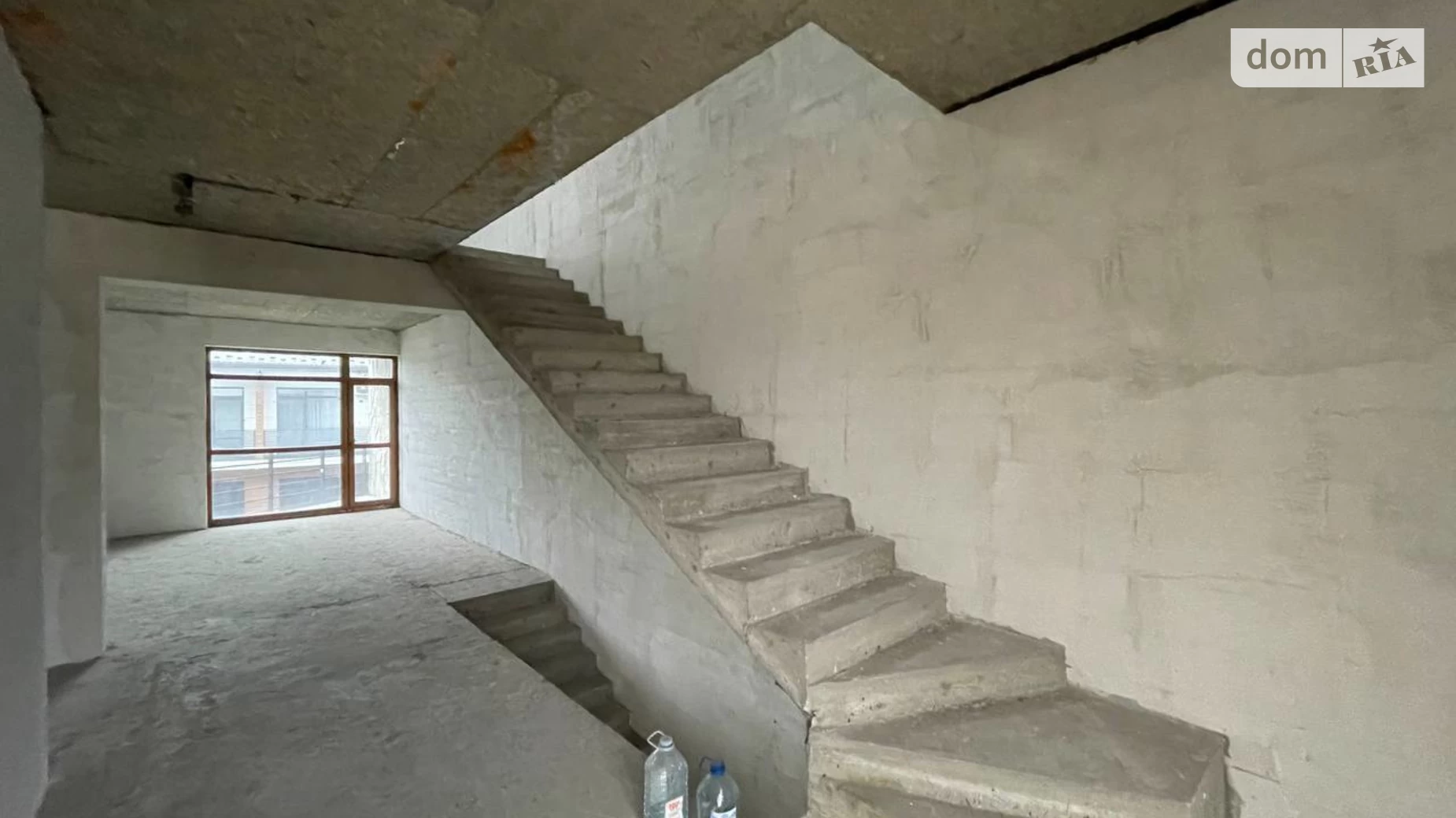 Продается дом на 3 этажа 274 кв. м с мебелью, цена: 105000 $ - фото 5