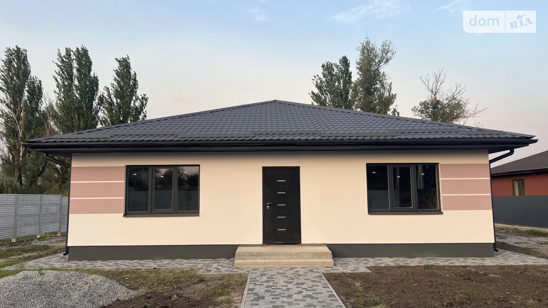 Продается одноэтажный дом 100 кв. м с гаражом, цена: 105000 $ - фото 3