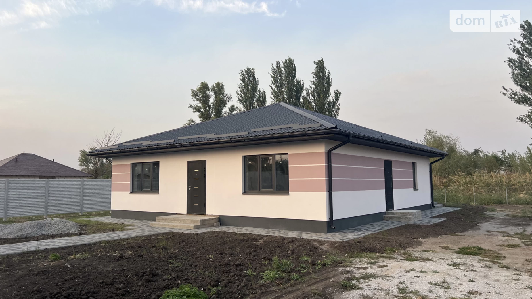 Продается одноэтажный дом 100 кв. м с гаражом, цена: 105000 $ - фото 4
