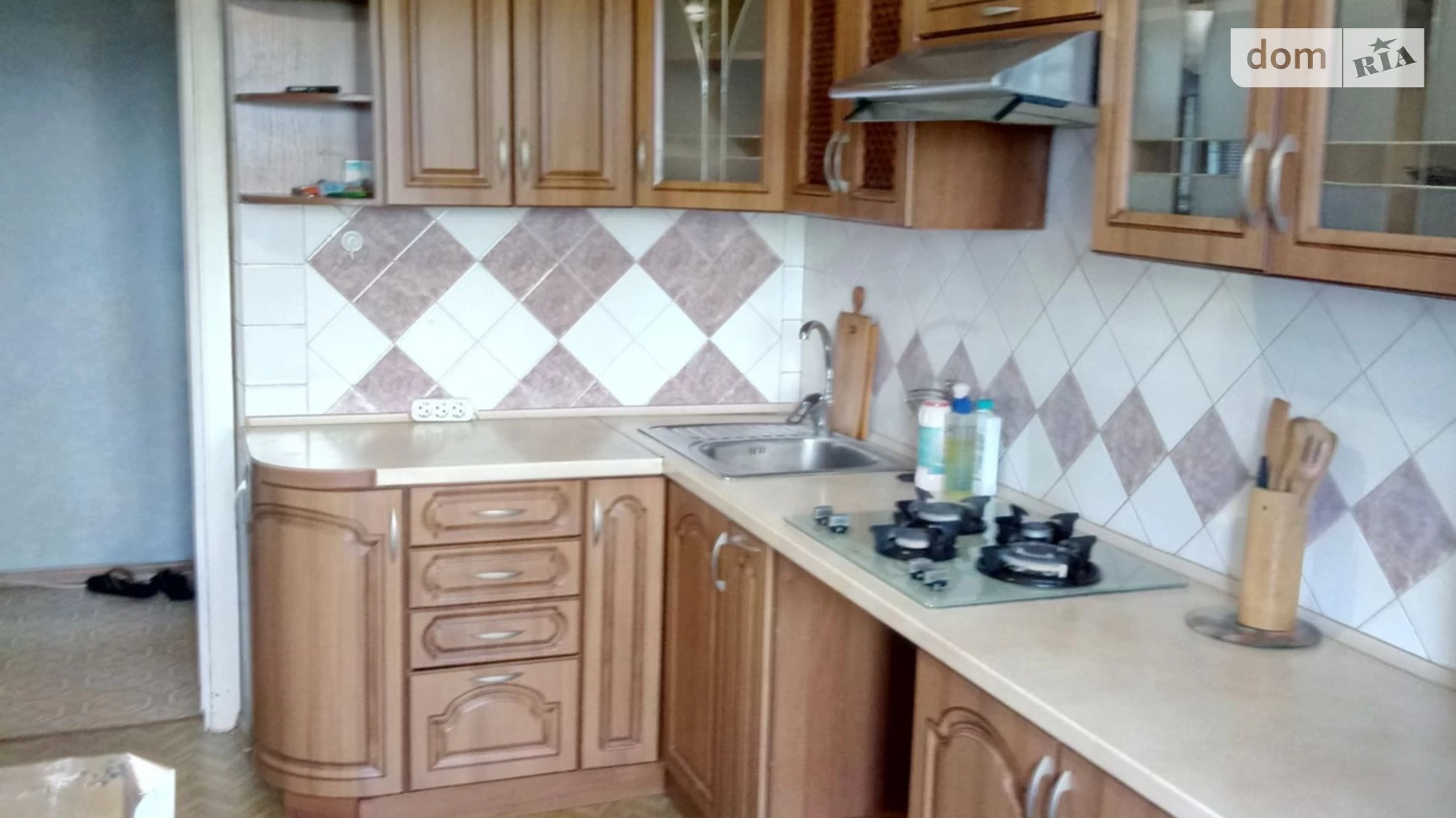 Продается 4-комнатная квартира 80.1 кв. м в Черноморске, ул. Защитников Украины(1 Мая) - фото 2