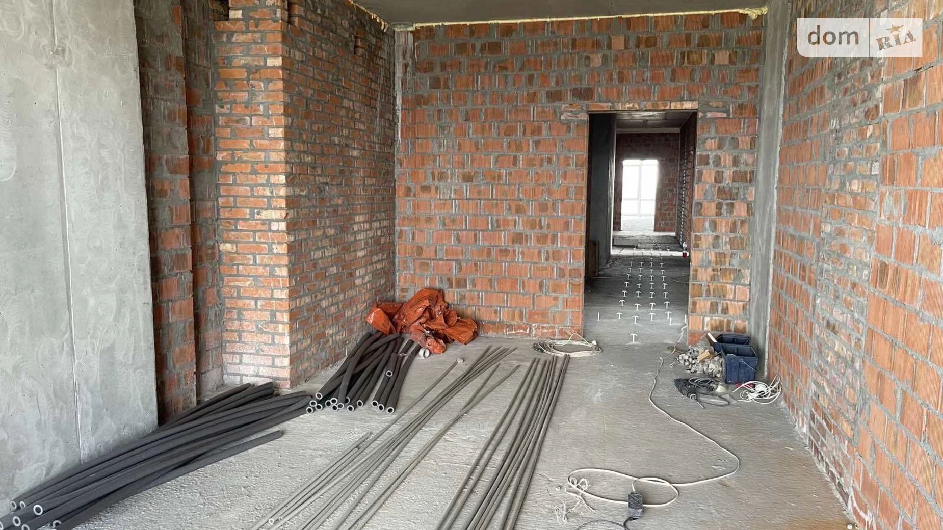 Продається 1-кімнатна квартира 46 кв. м у Дніпрі, вул. Квітки Цісик(Корольової Гулі), 12Г - фото 2