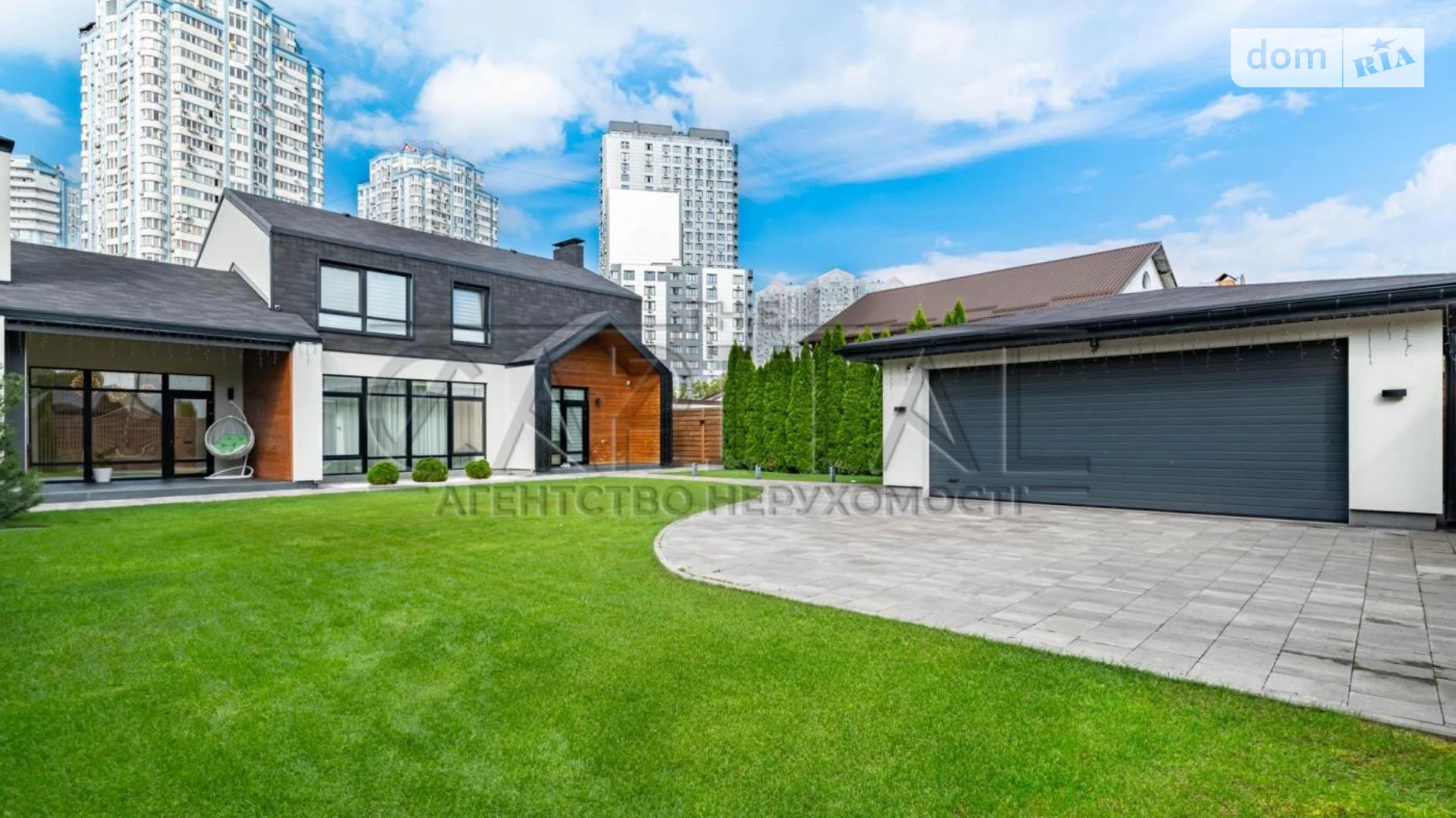 Продается дом на 2 этажа 170 кв. м с камином, цена: 700000 $ - фото 2