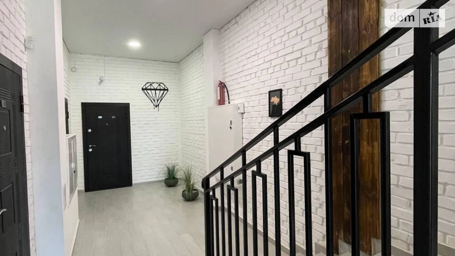 Продается 2-комнатная квартира 46.6 кв. м в Лески, ул. Северная, 2А - фото 4