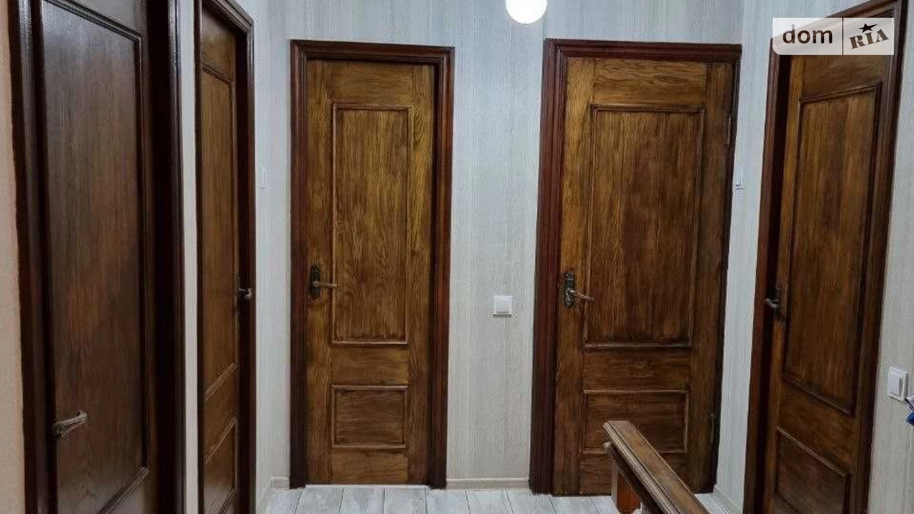 Продается дом на 3 этажа 324.8 кв. м с садом, цена: 126000 $ - фото 2