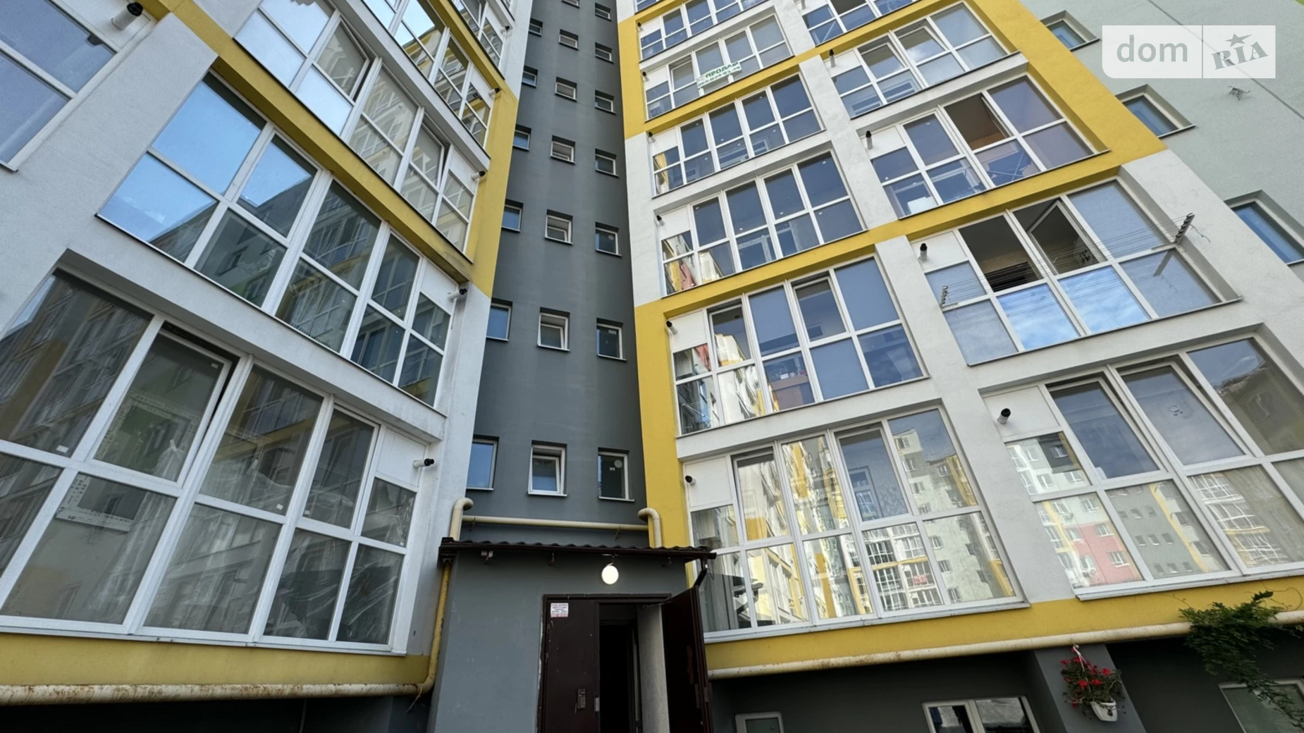 Продается 2-комнатная квартира 51 кв. м в Зарванцах, ул. Одесская, 3 - фото 2