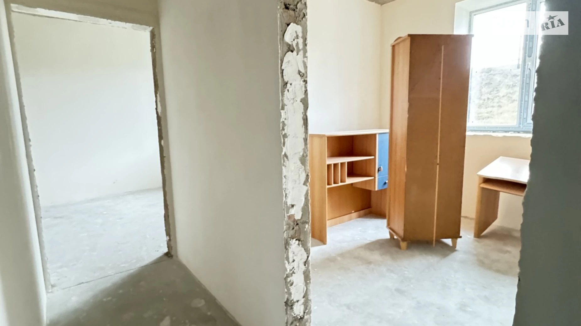 Продается 1-комнатная квартира 33 кв. м в Гостомеле, ул. Украинская - фото 2
