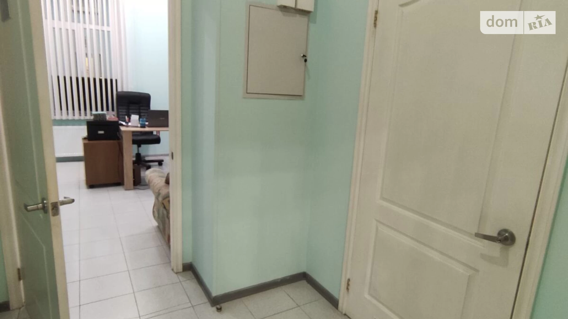 Сдается в аренду офис 148 кв. м в бизнес-центре, цена: 40000 грн - фото 2