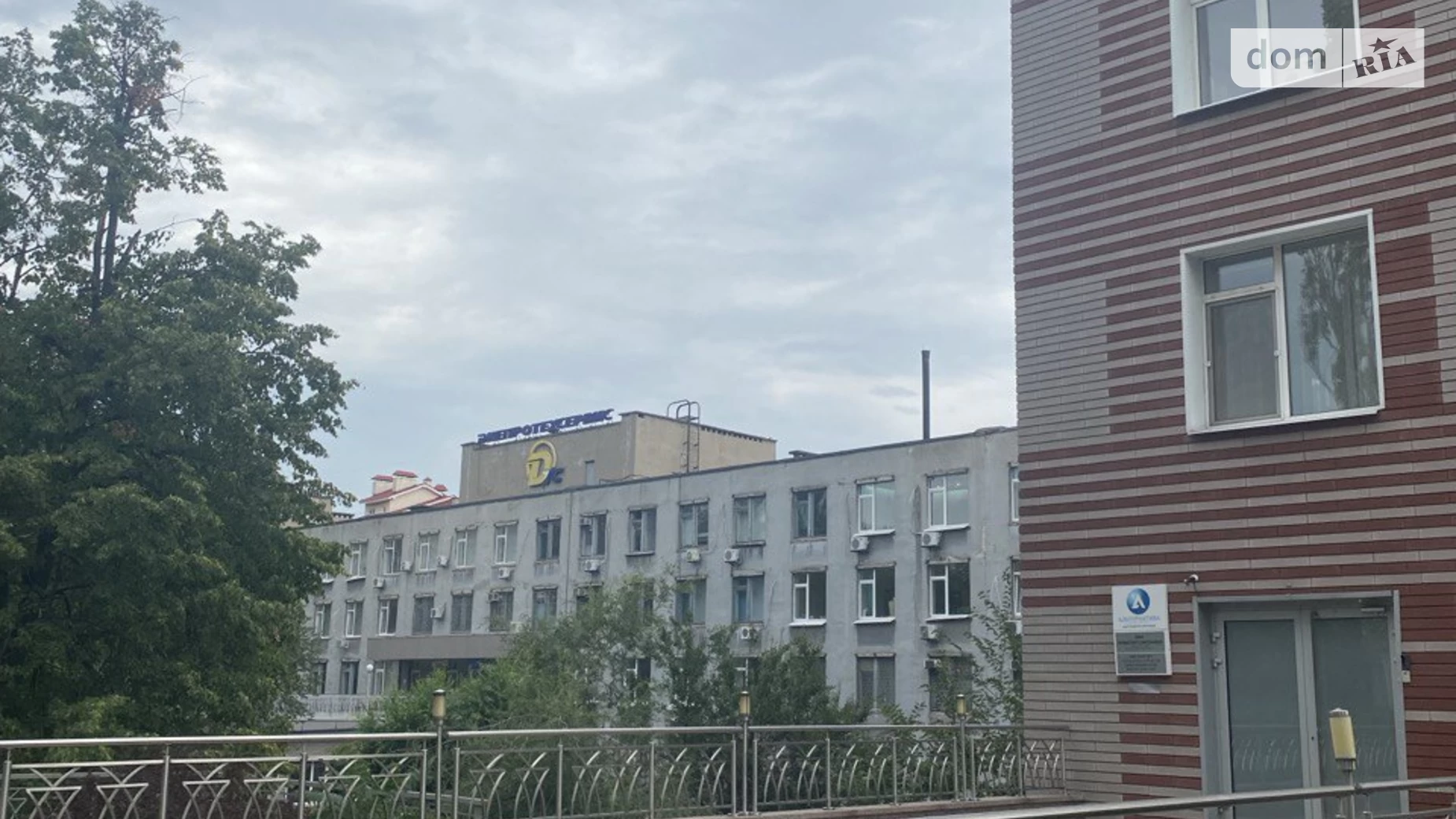 Продается офис 10305 кв. м в бизнес-центре, цена: 2500000 $ - фото 4