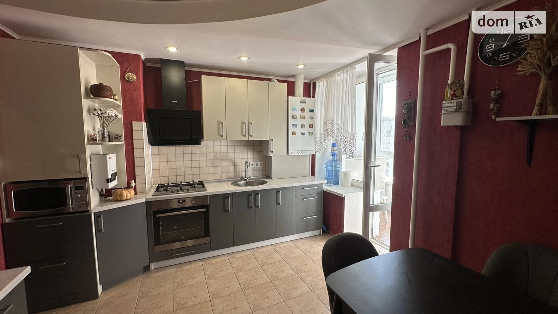 Продается 3-комнатная квартира 90 кв. м в Виннице, ул. Академика Ющенка - фото 2