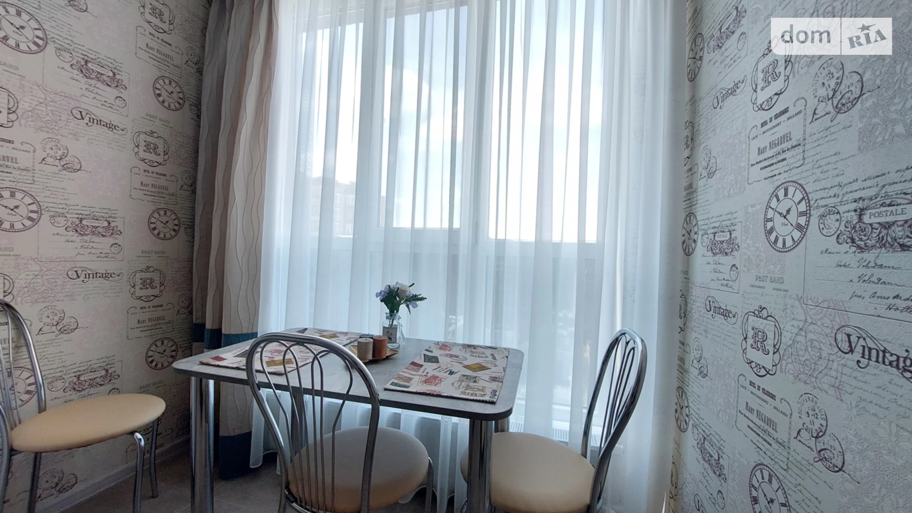 Продается 1-комнатная квартира 37 кв. м в Ирпене, ул. Литературная(Чехова), 27 - фото 3