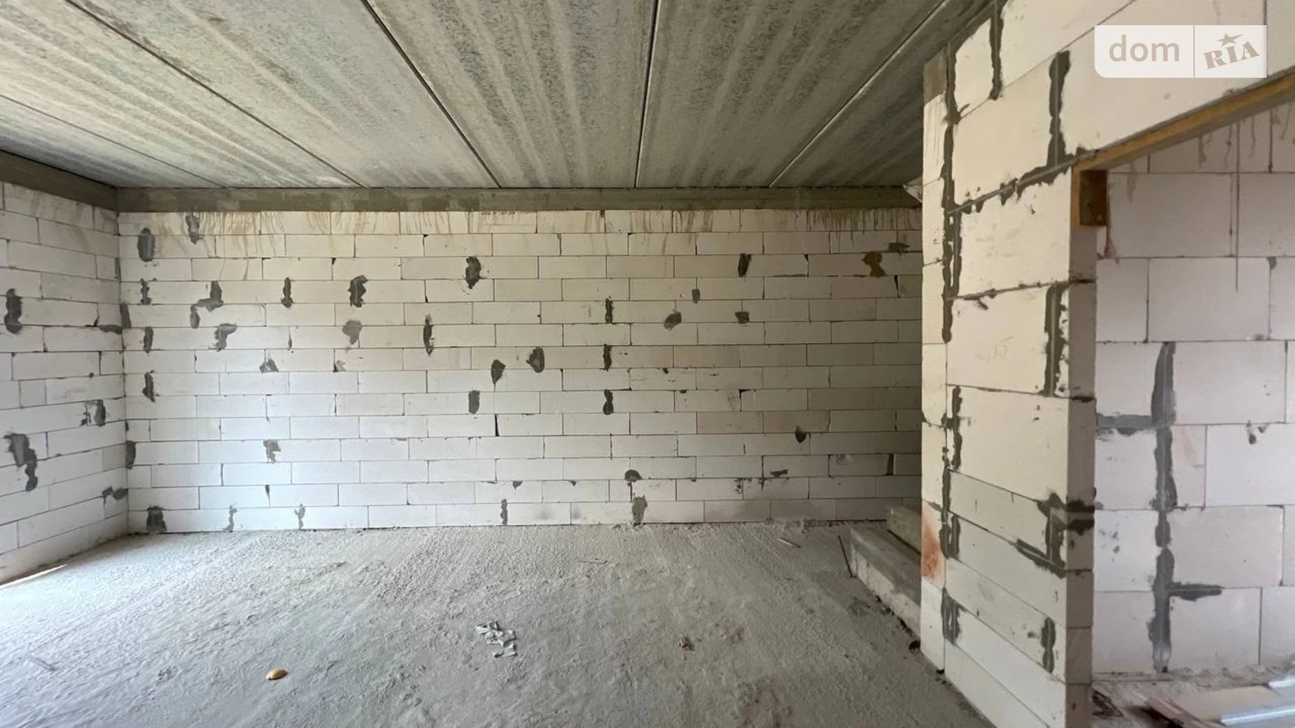 Продается дом на 2 этажа 140 кв. м с камином, цена: 95000 $ - фото 4