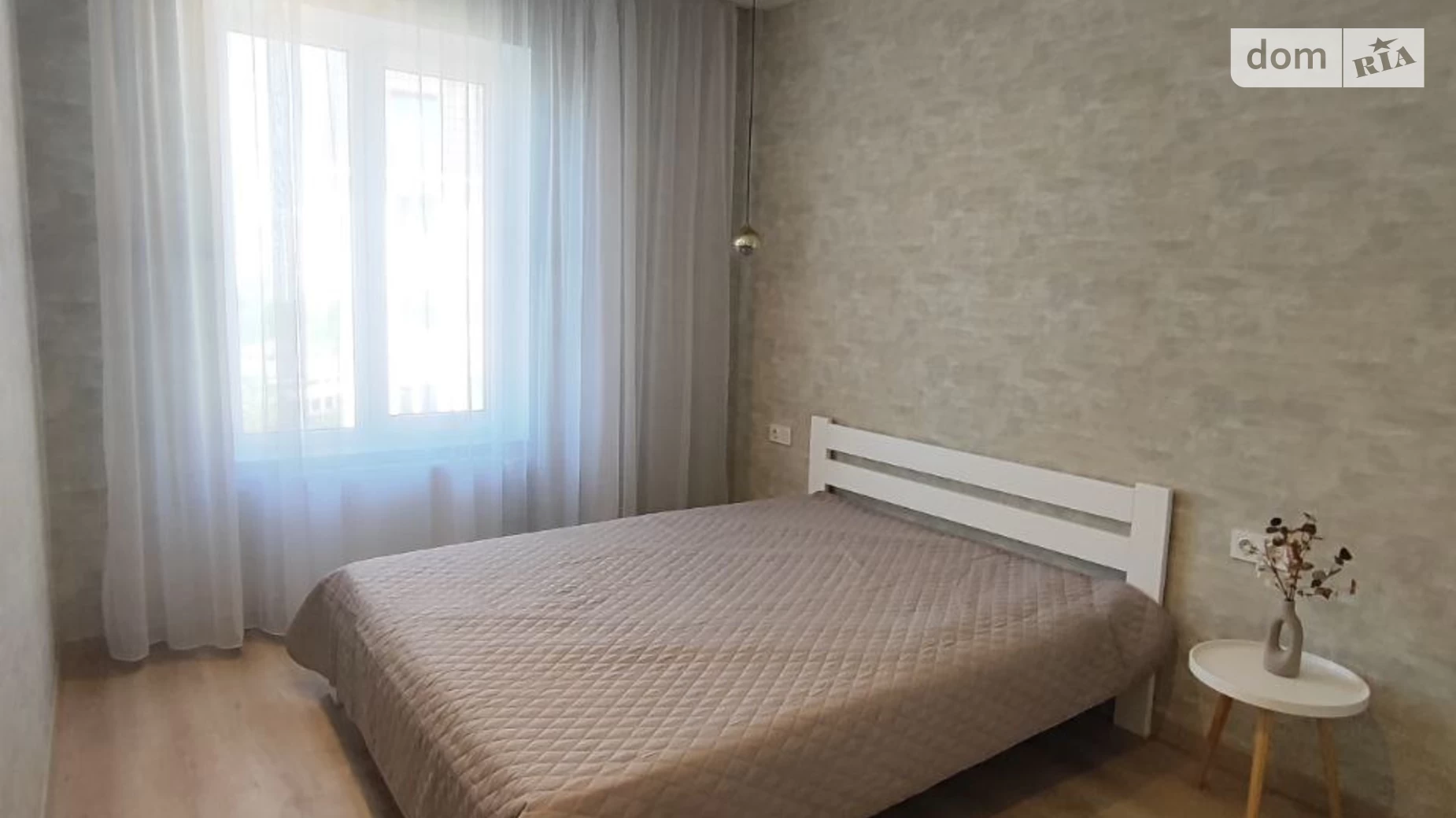 Продается 1-комнатная квартира 44 кв. м в Одессе, ул. Инглези, 2 корпус 9 - фото 2