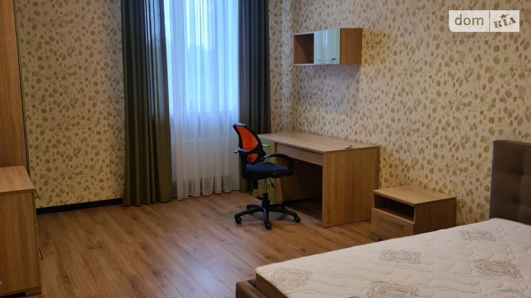 Продается 3-комнатная квартира 111.3 кв. м в Киеве, ул. Садовая, 73 - фото 3