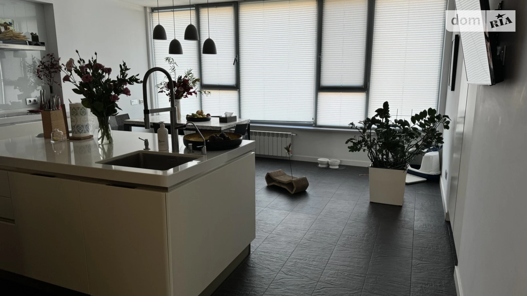 Продается 3-комнатная квартира 130 кв. м в Киеве, ул. Александры Экстер(Марины Цветаевой), 9 - фото 2