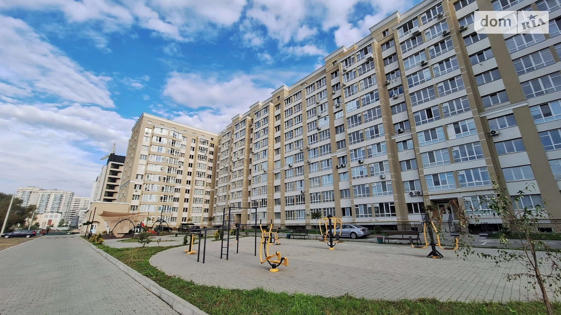 Продается 2-комнатная квартира 77.5 кв. м в Хмельницком, ул. Заречанская, 3/3Б - фото 2