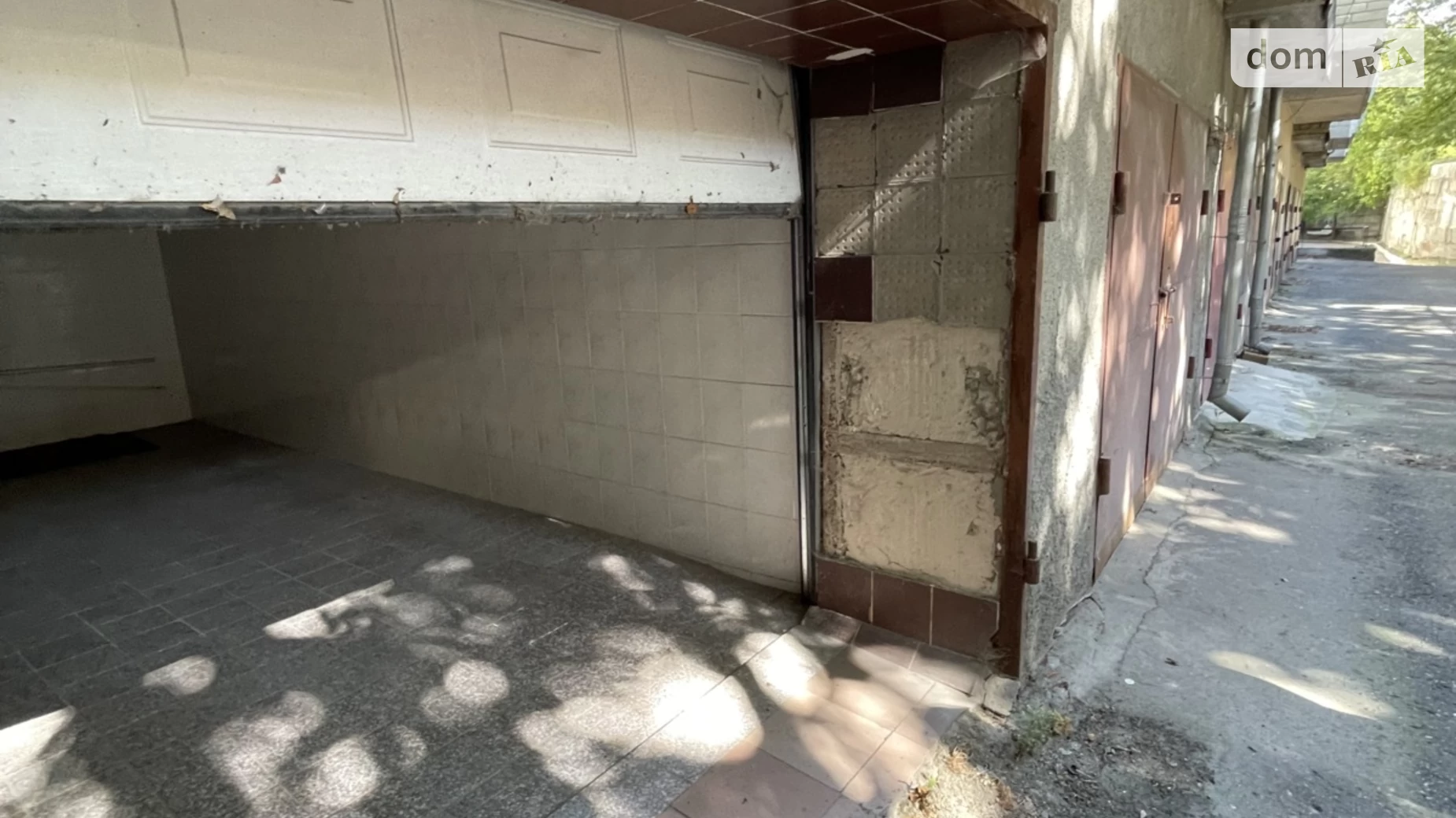 Продается отдельно стоящий гараж под легковое авто на 19.2 кв. м, цена: 13500 $ - фото 3