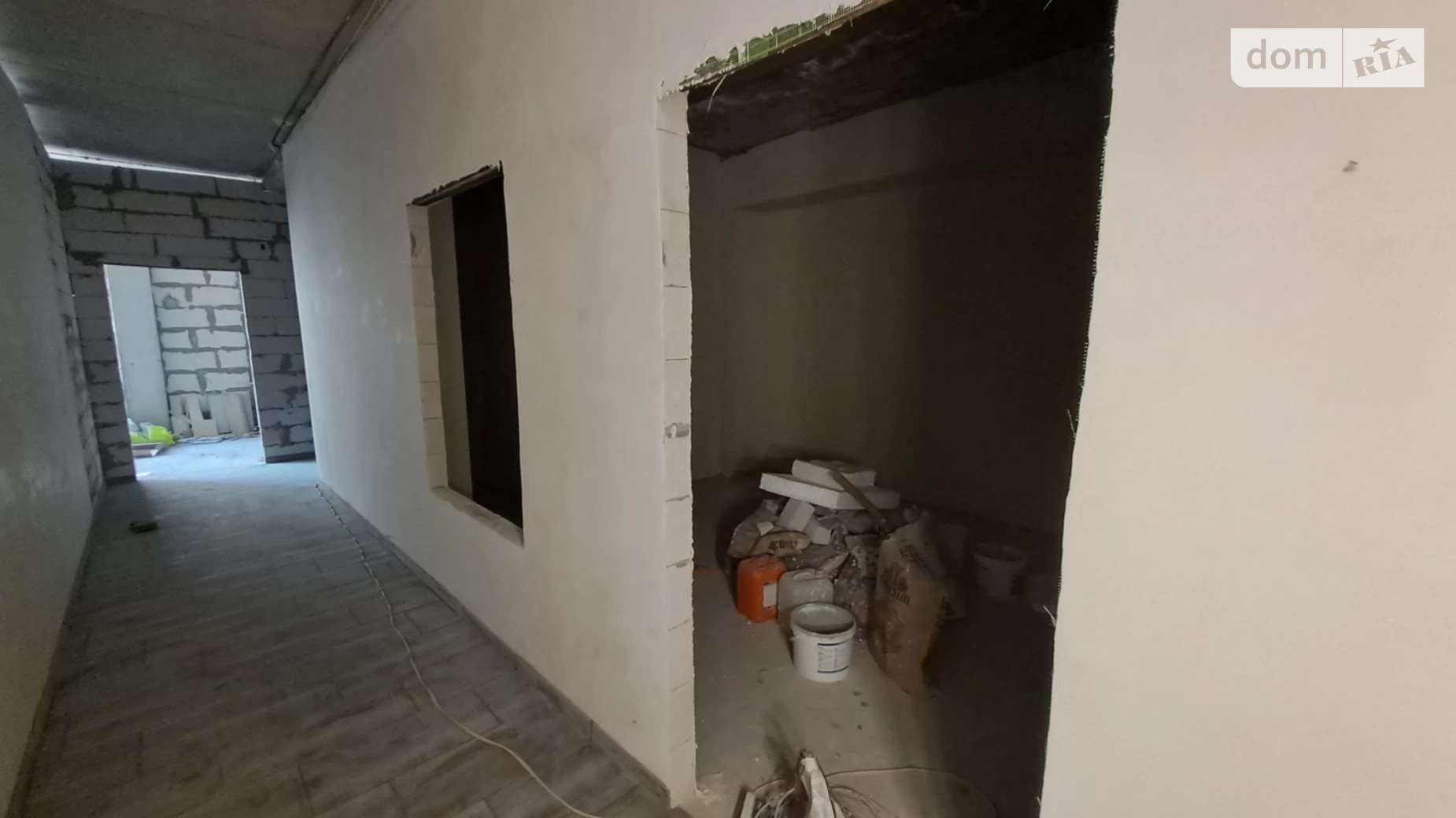 Продается офис 17 кв. м в бизнес-центре, цена: 9500 $ - фото 2