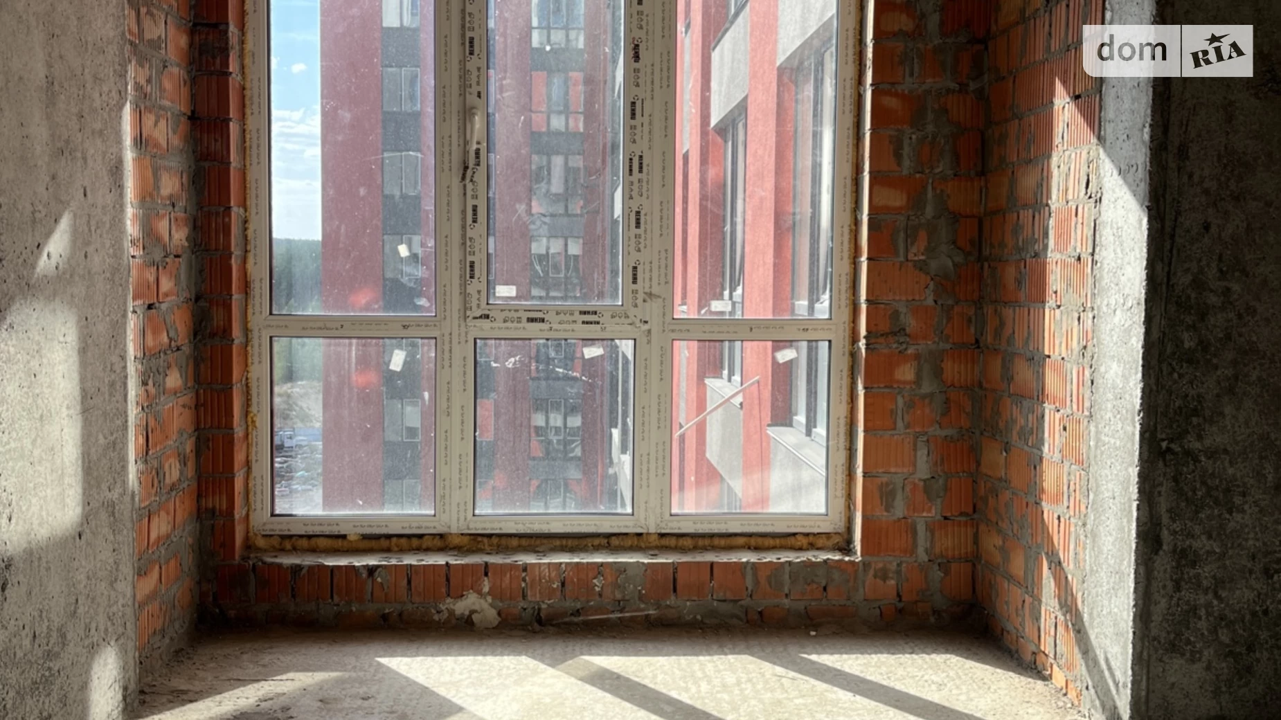 Продается 1-комнатная квартира 35 кв. м в Ирпене, ул. Университетская(Карла Маркса), 1М - фото 2