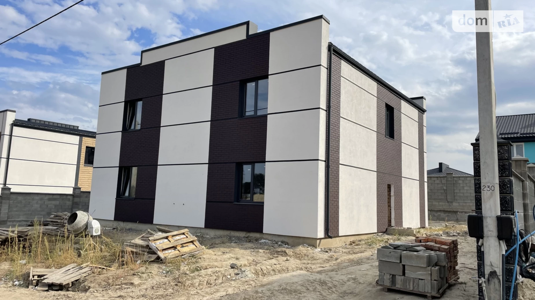 ул. Кулика и Гудачека(Макарова) Ювилейный Ровно, цена: 72000 $ - фото 5
