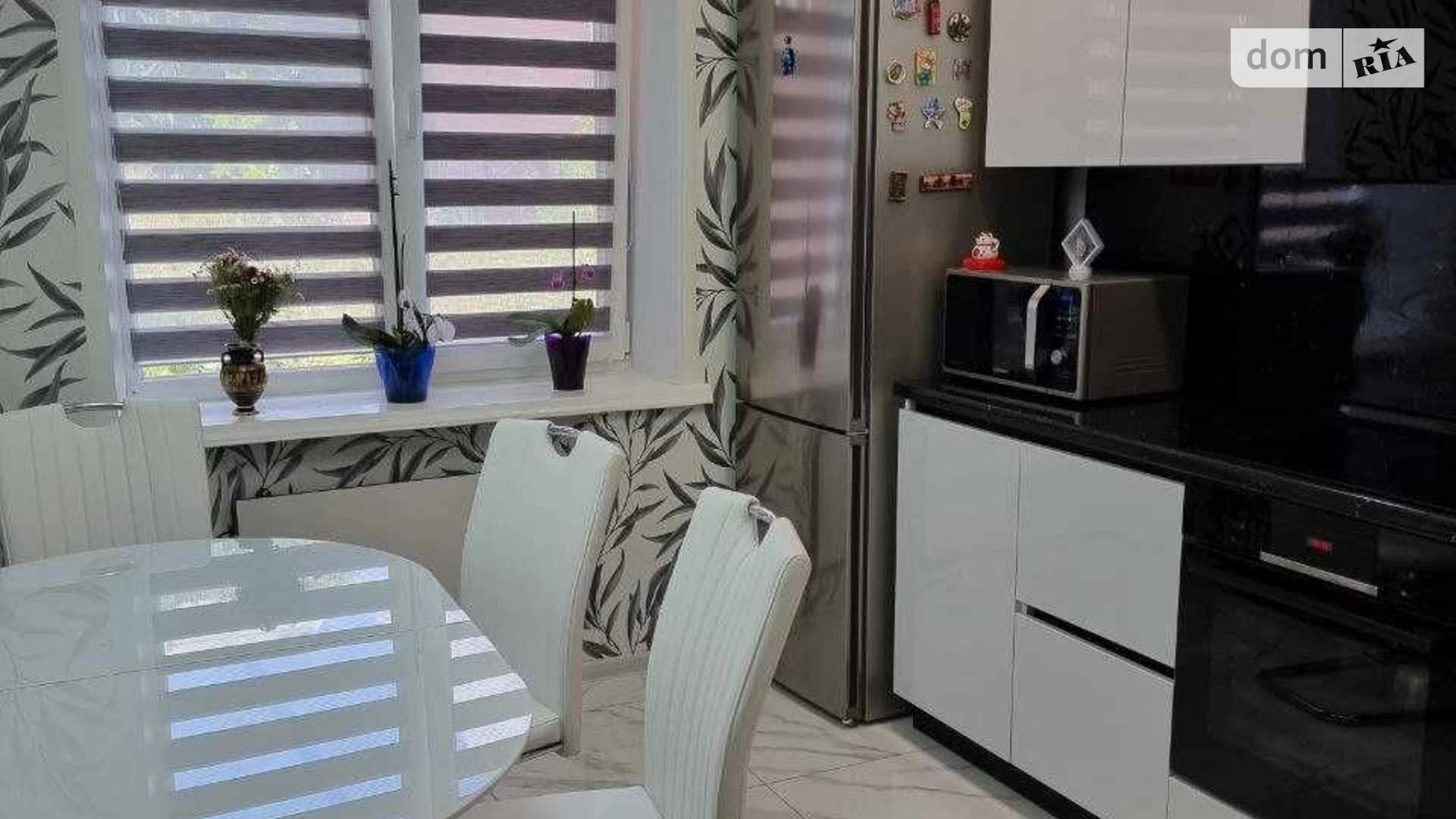 Продается дом на 2 этажа 210 кв. м с балконом, цена: 126000 $ - фото 2