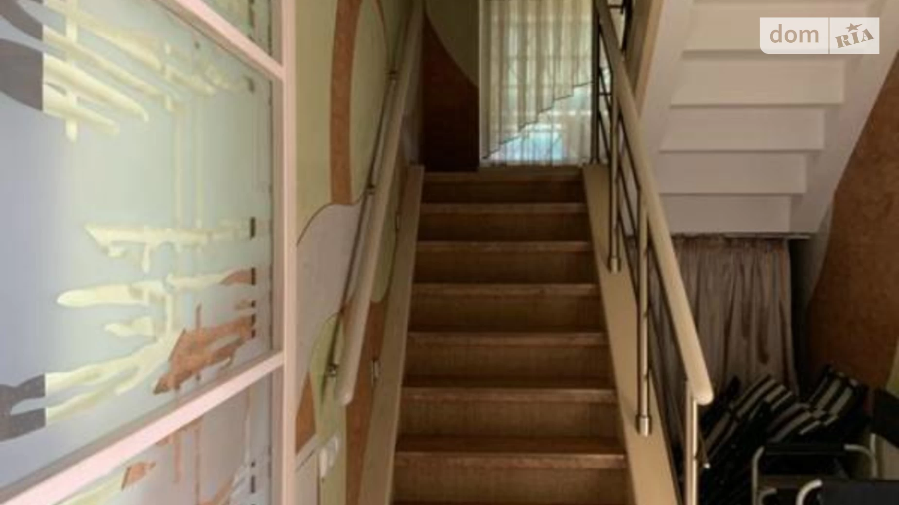Продається будинок 3 поверховий 300 кв. м з гаражем, цена: 150000 $ - фото 3
