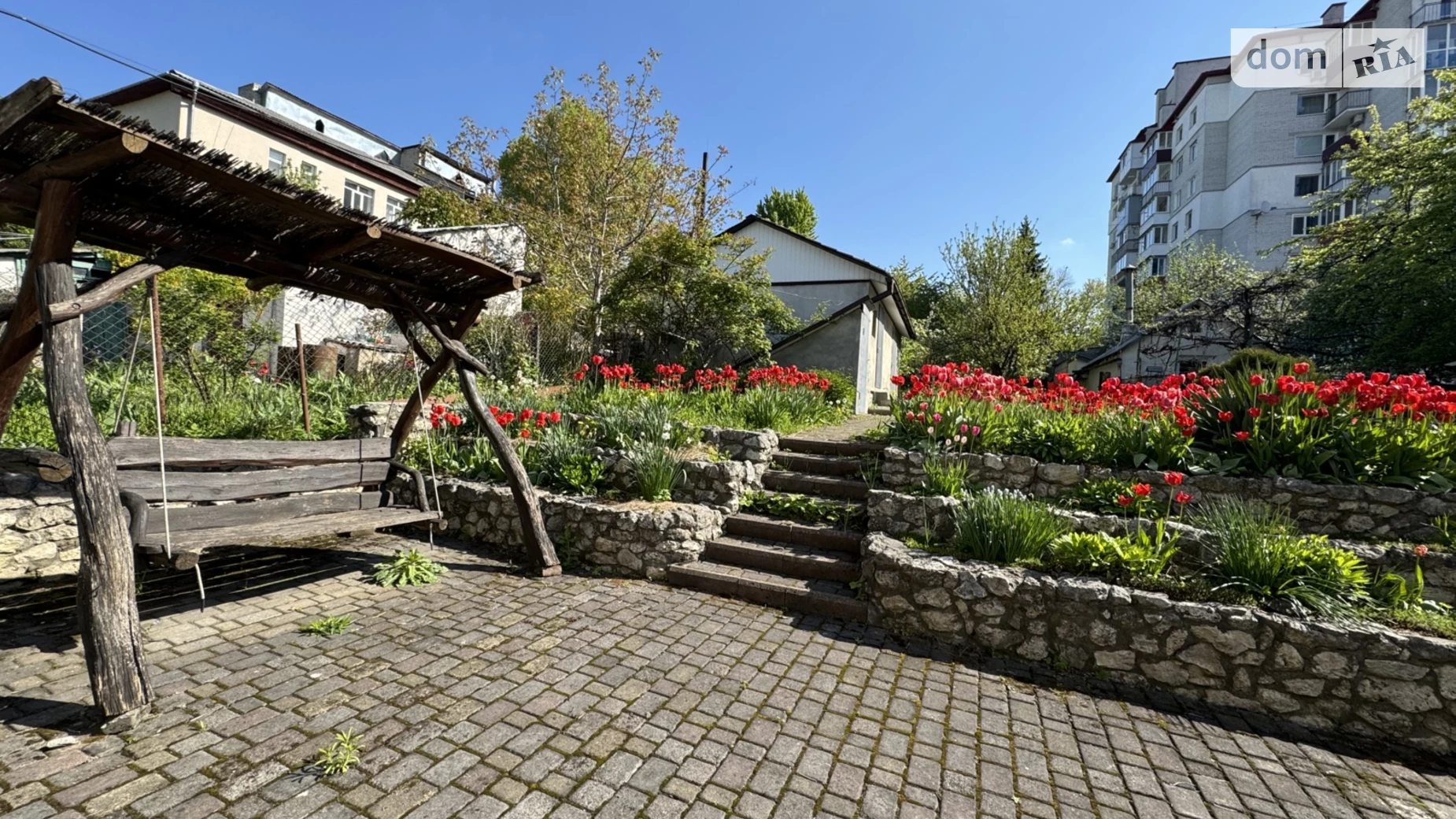 Продается дом на 2 этажа 100 кв. м с гаражом, цена: 139000 $ - фото 2
