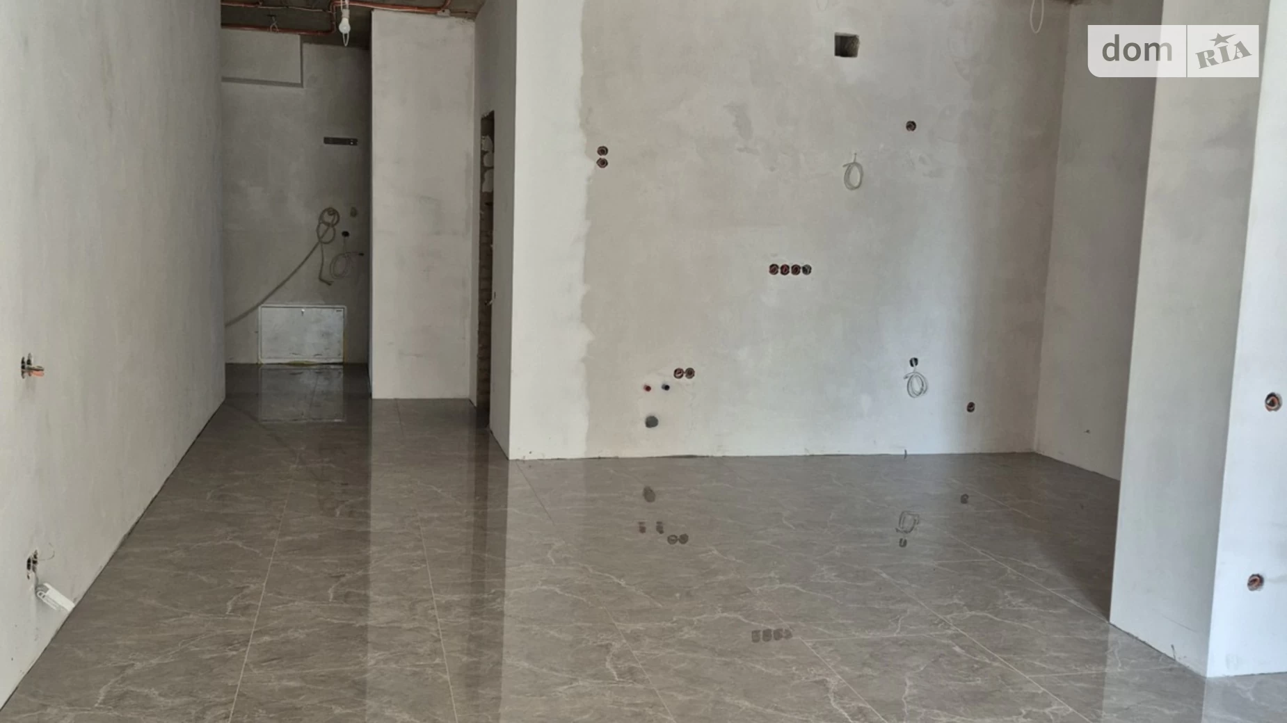 Продается 1-комнатная квартира 57.2 кв. м в Ровно, ул. Соборная - фото 3