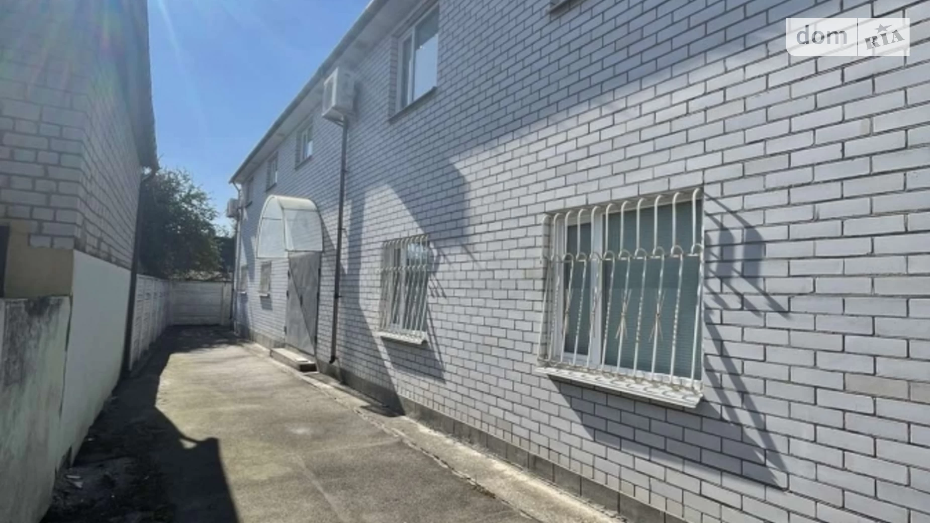 Продается объект сферы услуг 482 кв. м в 3-этажном здании, цена: 170000 $ - фото 3