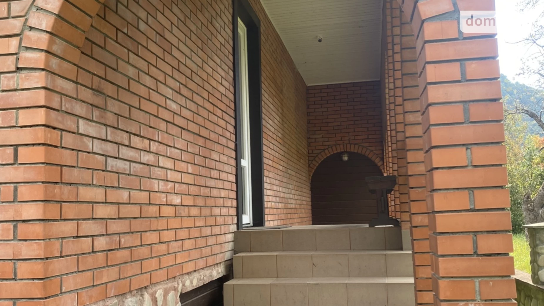 Продается дом на 2 этажа 203 кв. м с террасой, цена: 106000 $ - фото 2
