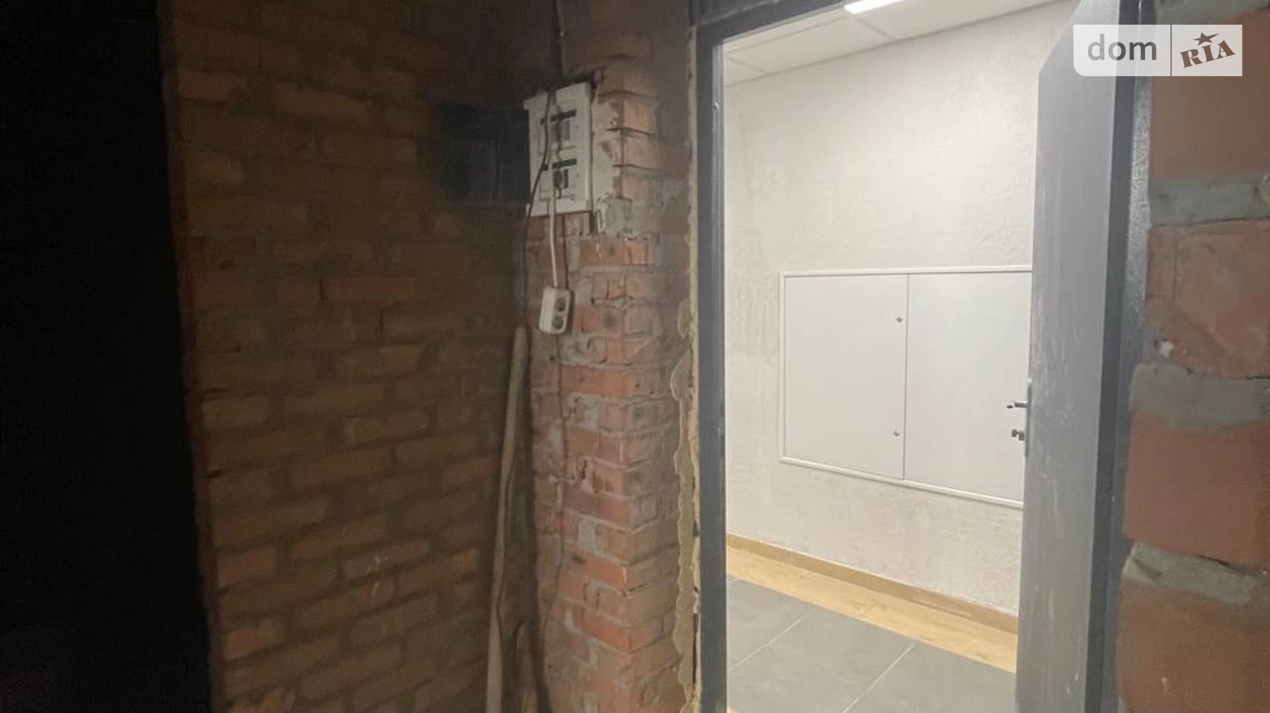 Продается офис 31 кв. м в бизнес-центре, цена: 27000 $ - фото 4