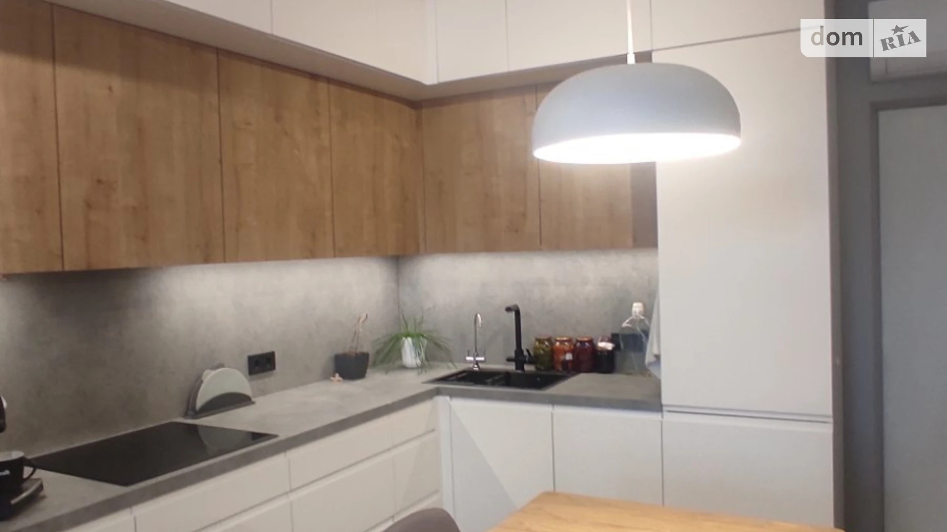 Продается 2-комнатная квартира 78 кв. м в, цена: 145000 $ - фото 2