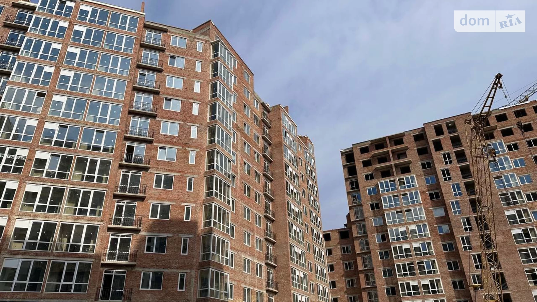 Продается 2-комнатная квартира 63 кв. м в Ивано-Франковске, ул. Княгинин, 44 - фото 2