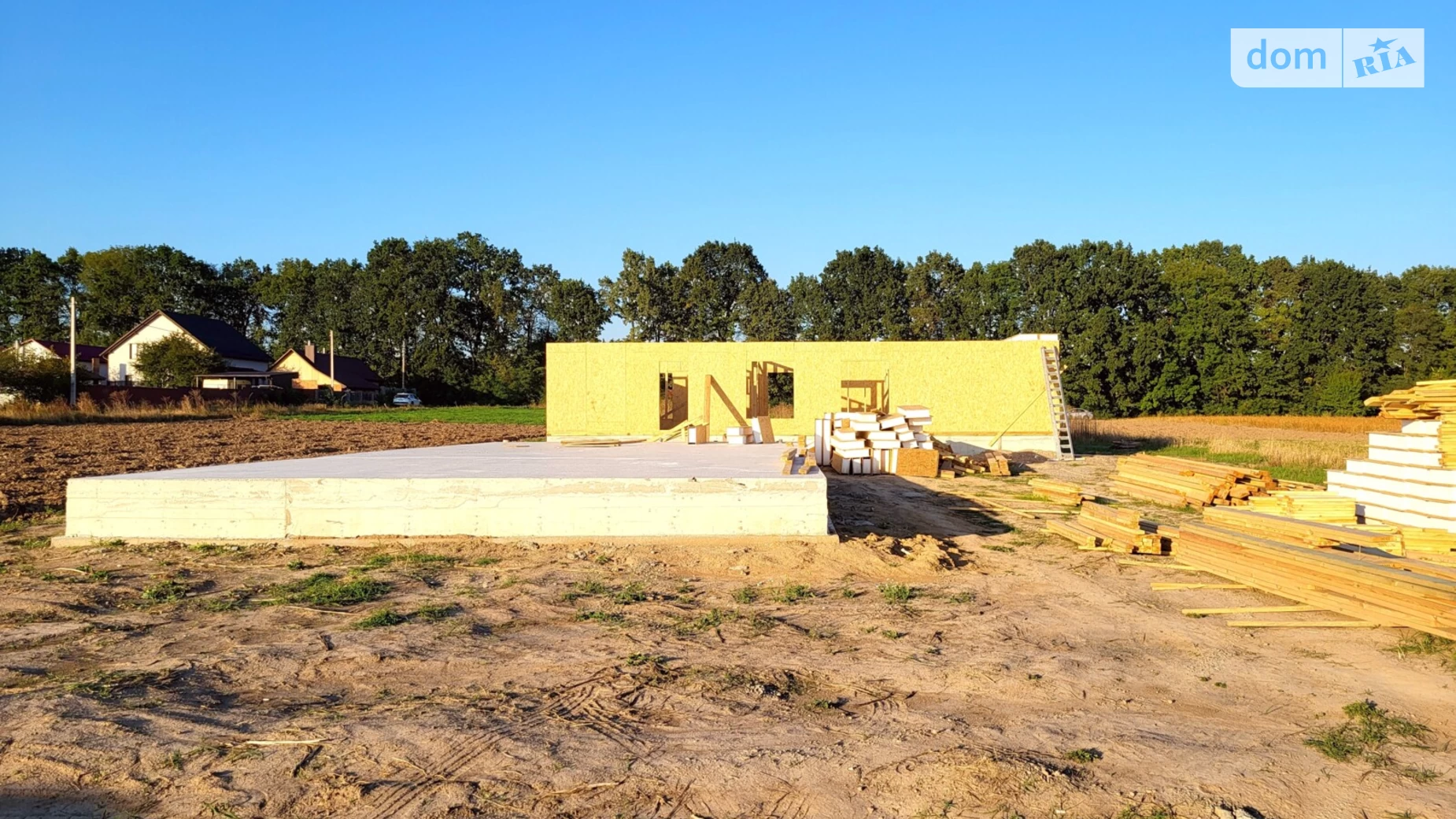 Продается одноэтажный дом 144 кв. м с камином, цена: 45000 $ - фото 2