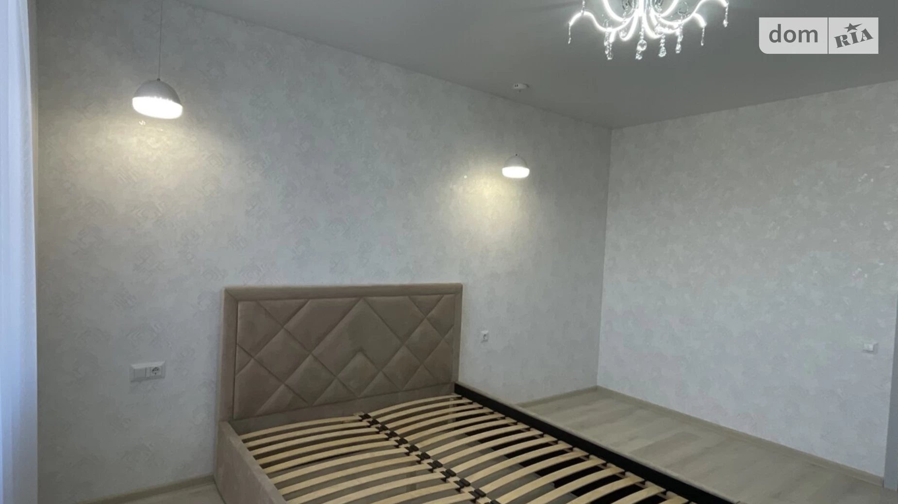 Продається 1-кімнатна квартира 43 кв. м у Одесі, вул. Варненська, 27А - фото 2