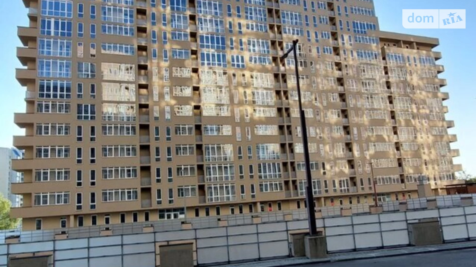 Продается 2-комнатная квартира 74.5 кв. м в Харькове, ул. Сухумская, 22 - фото 3