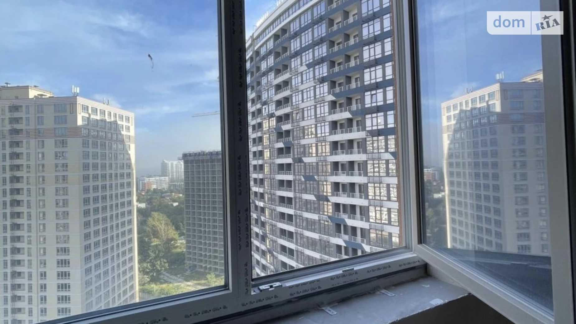 Продається 2-кімнатна квартира 64 кв. м у Одесі, вул. Генуезька, 1 корпус 3 - фото 2