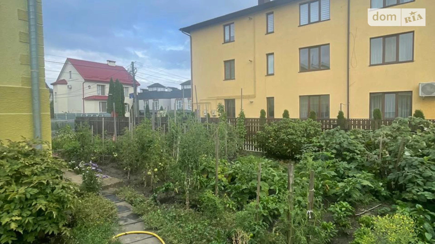 Продается дом на 2 этажа 160 кв. м с подвалом, цена: 145000 $ - фото 2